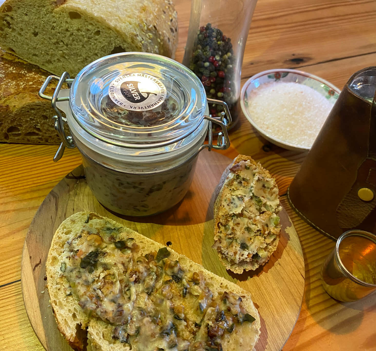 SCHMALZ MED RAMSLÖK & FETTGREVAR